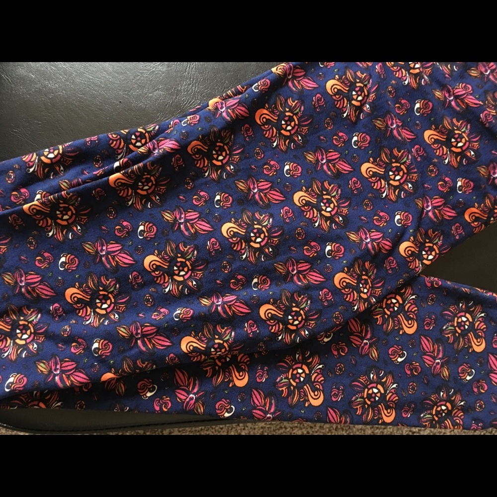 OS Lularoe leggings